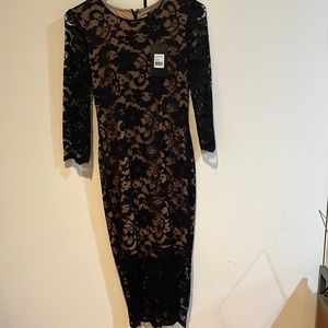 Size 2 evening dress with sheer lace  sleeves and nice underlay